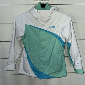 Very gently used The North Face Girls Freedom Triclimate 3-in-1 Jacket